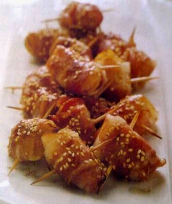 Rollitos de albaricoque con beicon